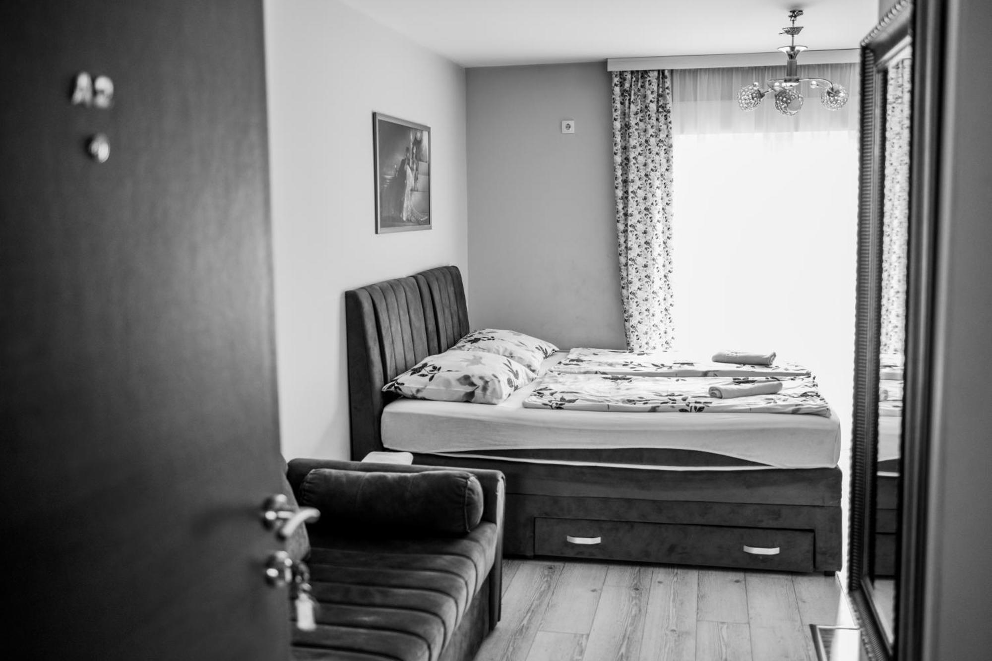 Bed and Breakfast Prenociste Park Modrica Экстерьер фото
