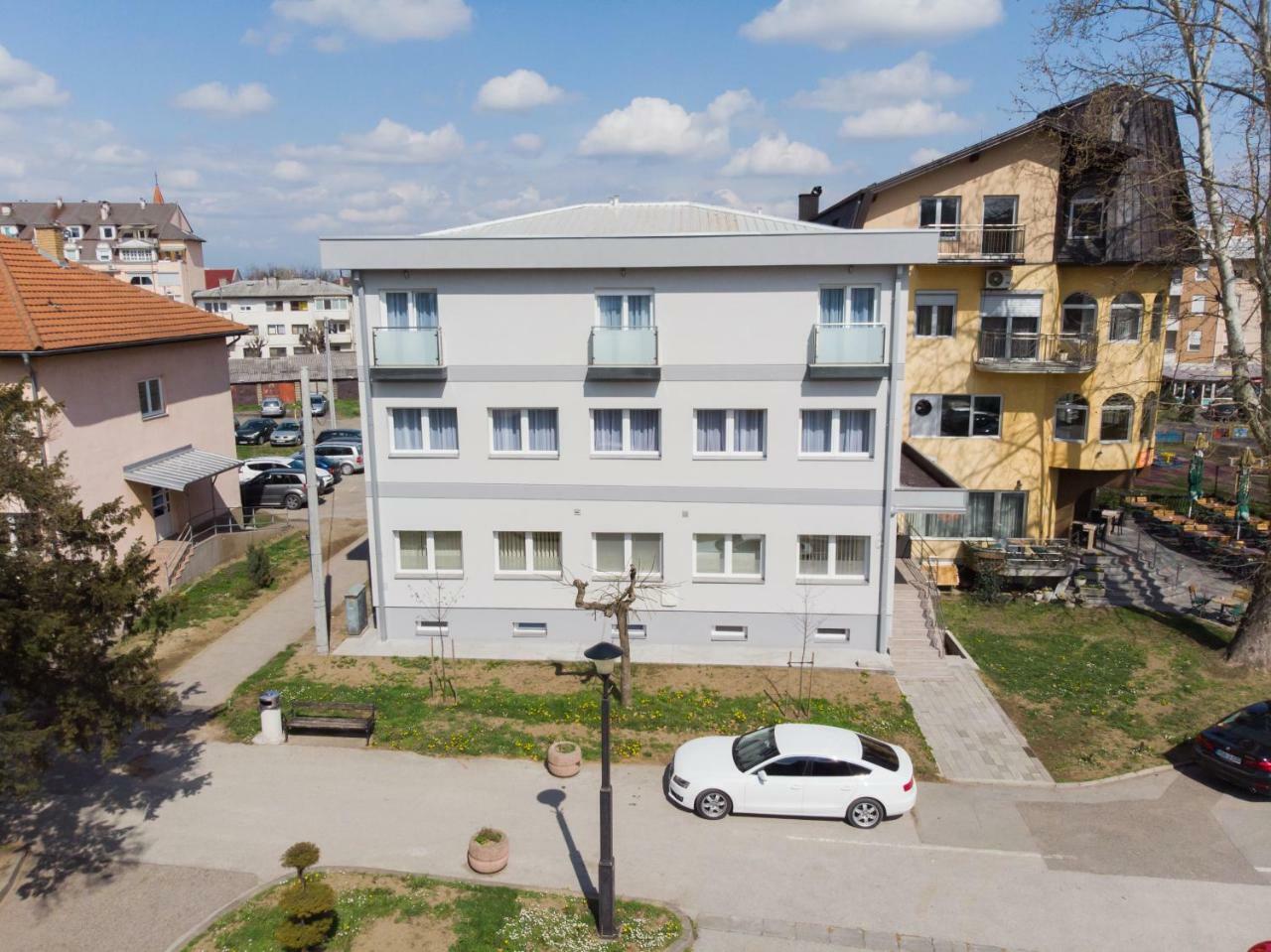 Bed and Breakfast Prenociste Park Modrica Экстерьер фото